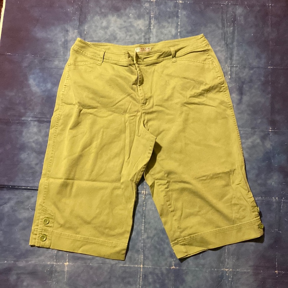 Hannah W’s Capris size 16